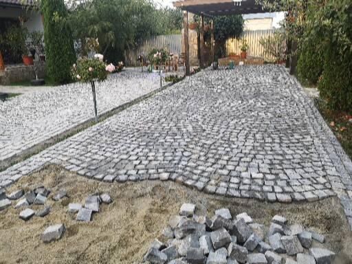 Echipa profesionistă pentru montaj de pavaje