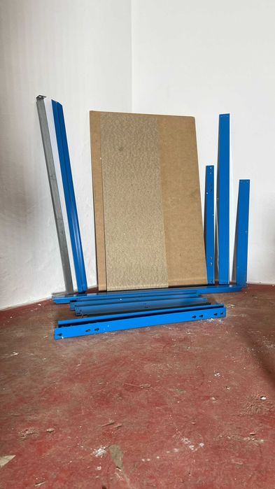 Banc de lucru SimonRack BT0 – 600 kg, blat lemn, cadru metalic