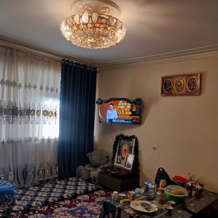 Чорсу 3 хонали УЙ СОТИЛАДИ ЖИХОЗЛАРИ БН (МАКЛЕРСИЗ )узимни уйим