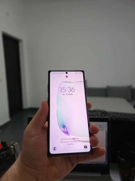 Самсунг note 10 + на 256гб