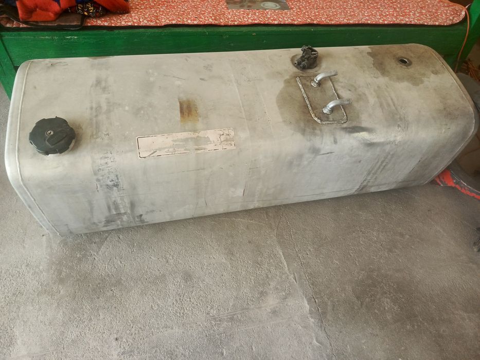 Бак Вольво 600л с подогрев через антифриз