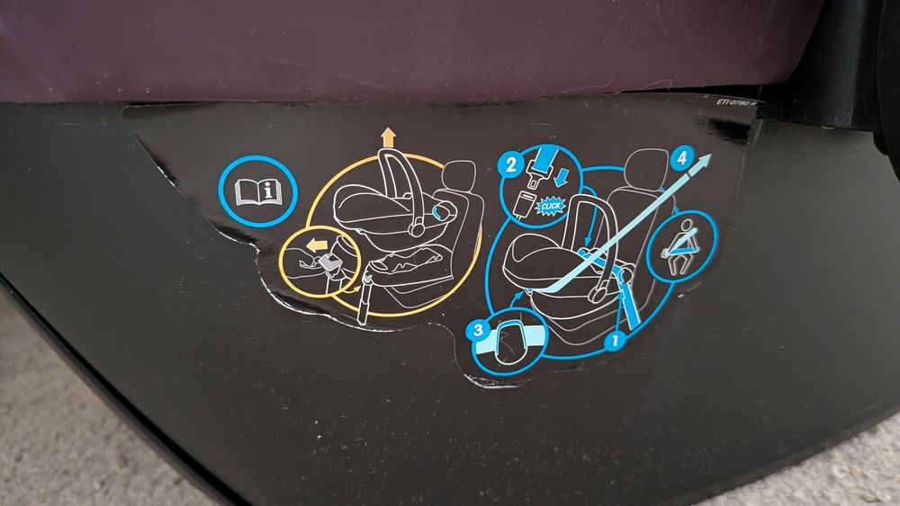 Vând scoică auto Maxi Cosi Pebble