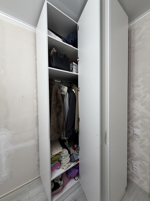 Шкаф угловой в спальню