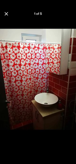 Închiriez apartament cu 3 camere