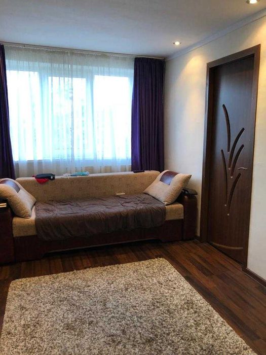 inchiriez apartament doua camere numai pentru elevi la scoala