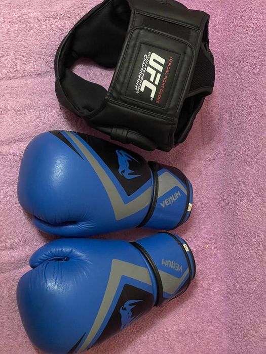 Продаю Боксерские Перчатки  для Тренировок