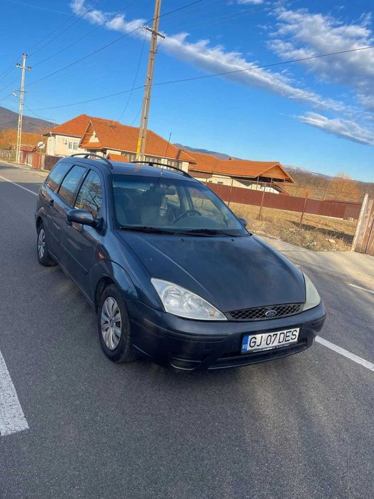 Vând ford focus 1.6 benzină