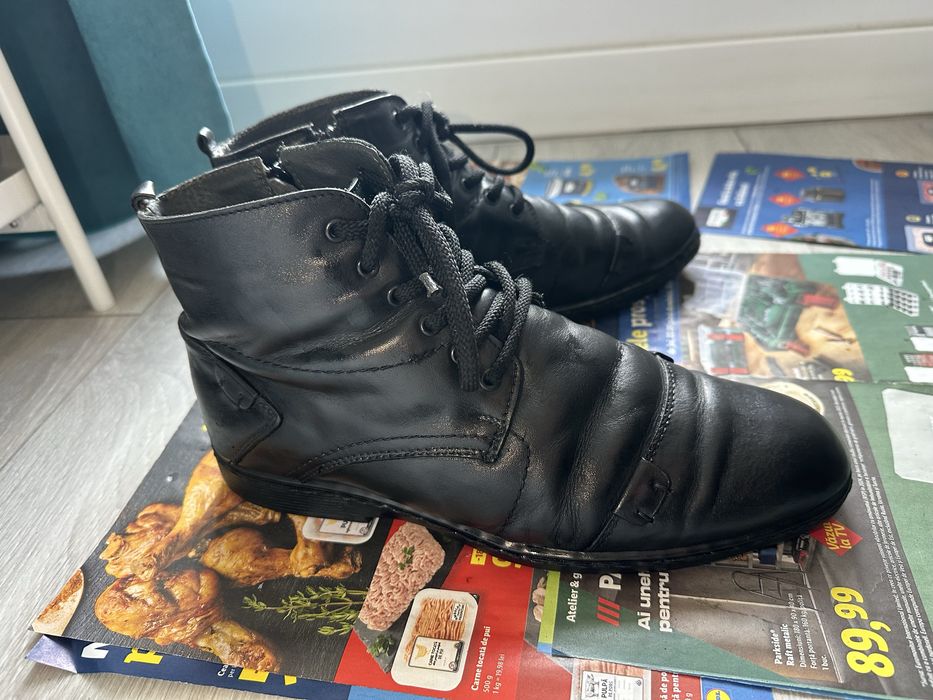 Ghete barbati din piele, marimea 43, negre, curate