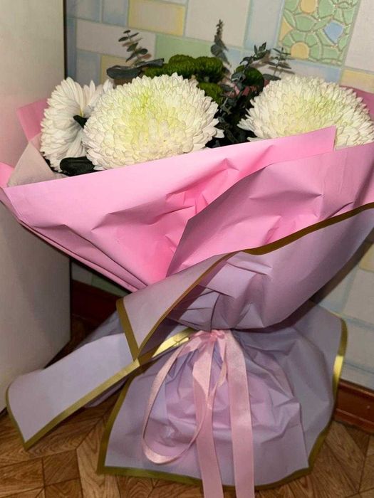 Букет красивых хризантем