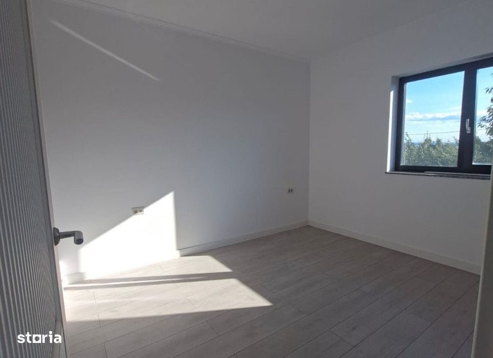 Casa 4 camere Miroslava , 105 metri Cod:163041