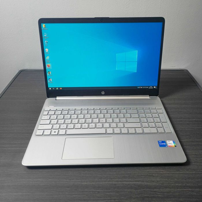 HP 15 (i5 12 avlod) SSD 256/8 GB