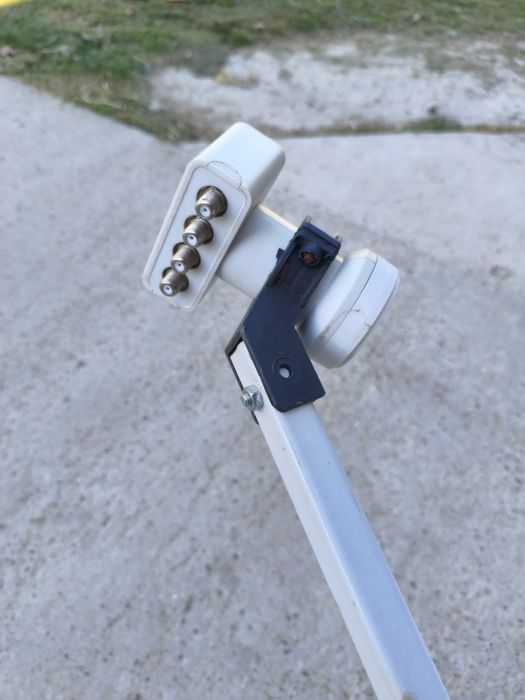 Antena Digi + LNB cu 4 ieșiri