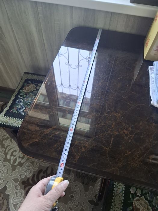 Стол со стульями...отдам недорого в идеальном состоянии