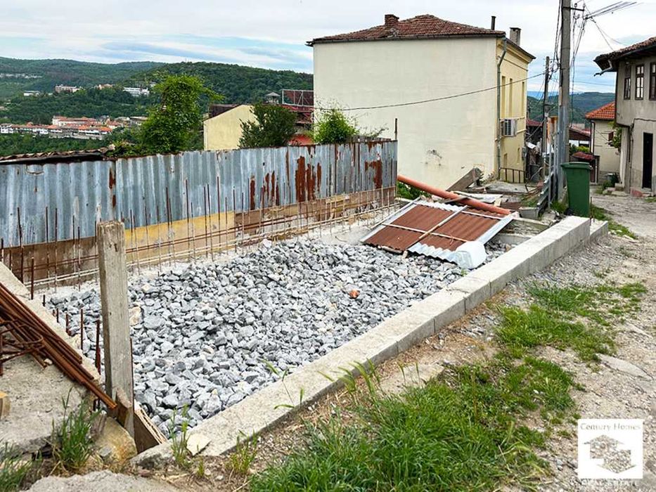 105592 ЕКСКЛУЗИВНО! Уникална четириетажна къща във Велико Търново