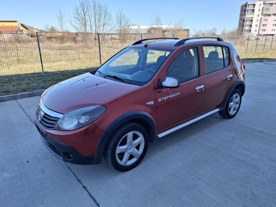 Dacia Sandero stepway an 2012 1.6 benzina euro 5 Germania jenti carte service
