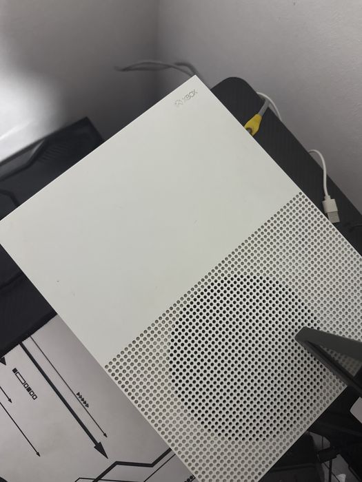 Vand xbox one s (VANDUT)!!