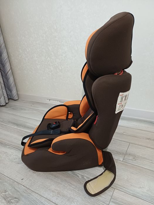 Продам срочно детское кресло