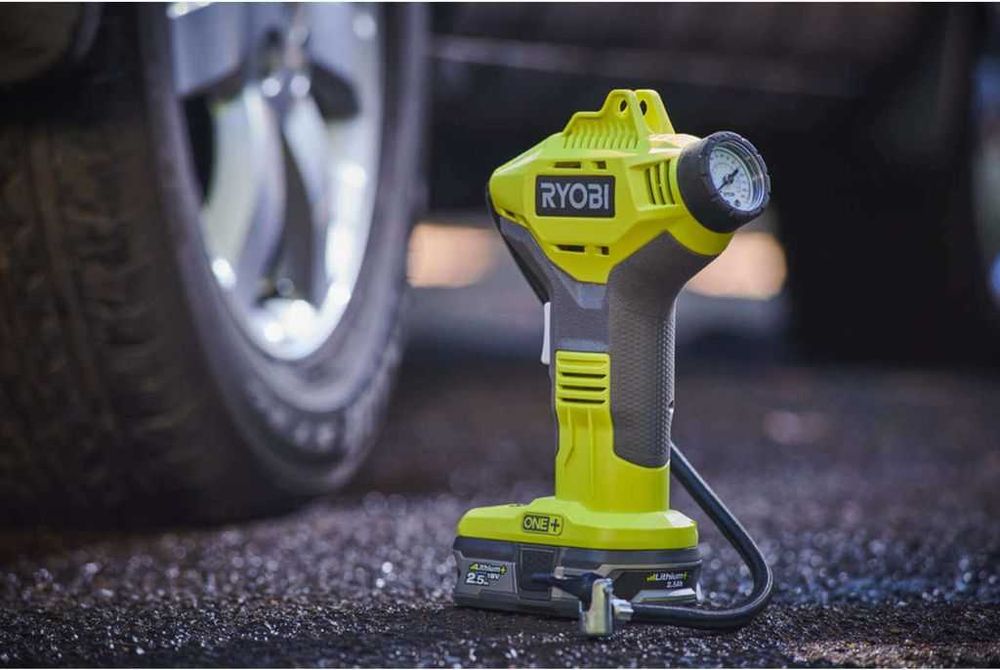 Mini compresor pe acumulator Ryobi , 18 V, 150 PSI/10.34 bar