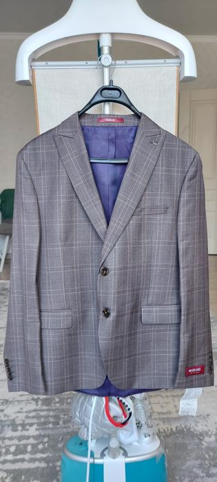 Продам мужской костюм