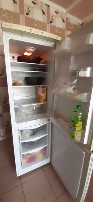 Продам холодильник Самсунг