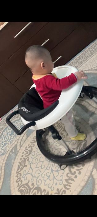 Ходунок детский почти новый