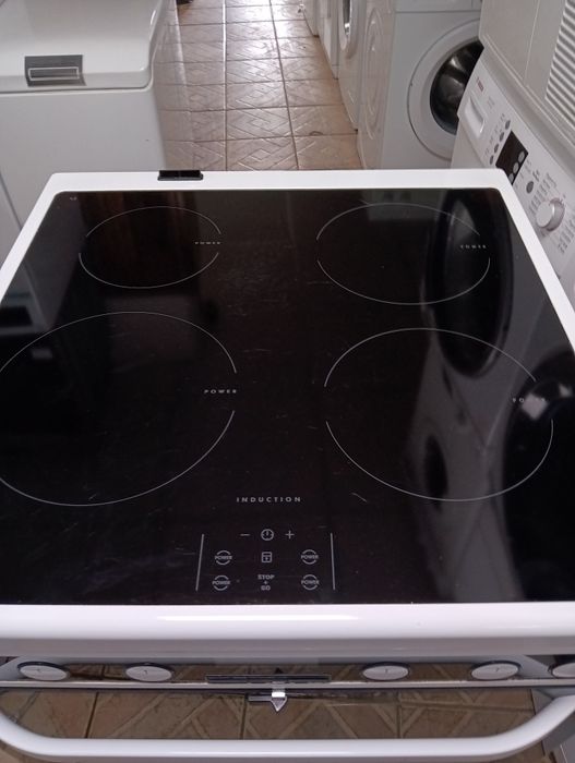 Свободно стояща печка  с индукционни котлони Voss 2 години Гаранция!