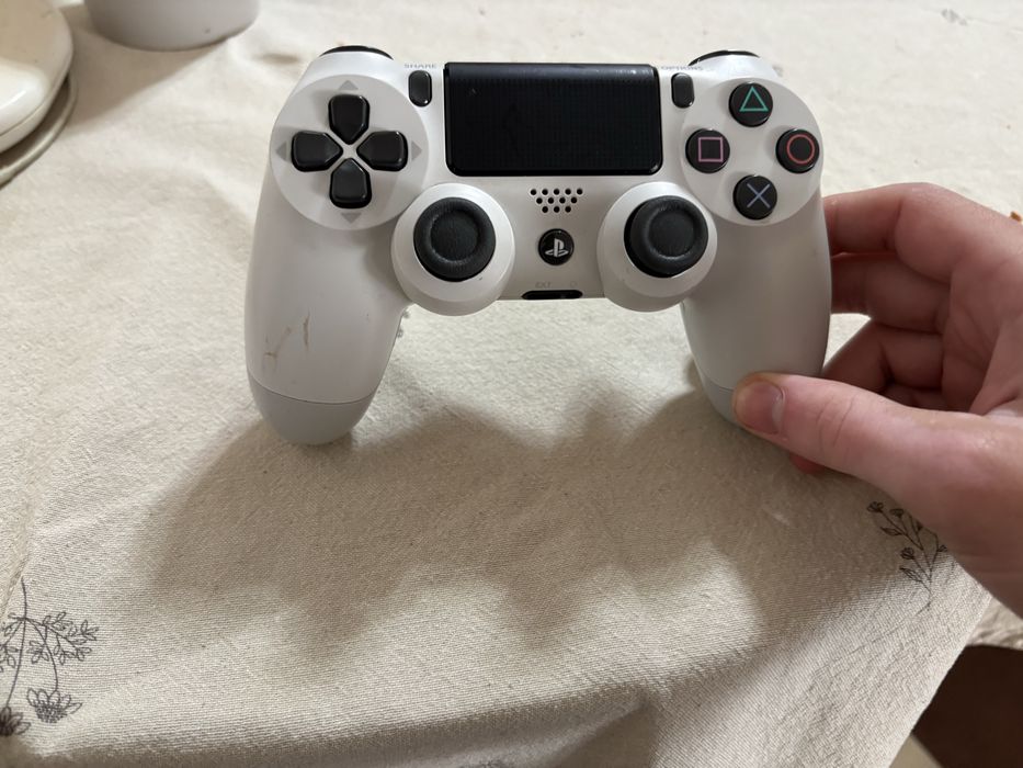 Sony PlayStation 4 PS4 DualShock Wireless Controller - Glacier White ...