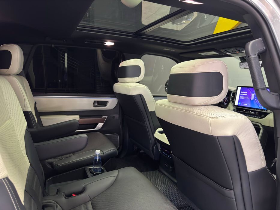 Продается Toyota Sequoia