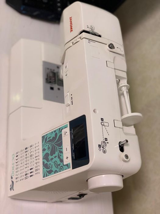 Швейная машинка Janome DC3900