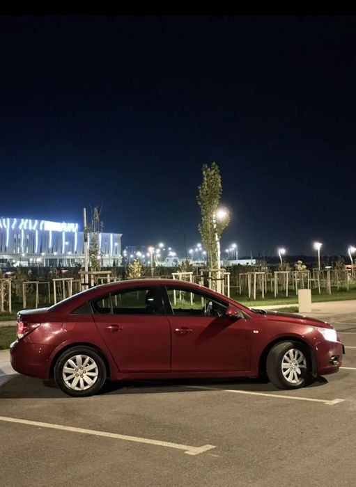 Продам Шевроле круз