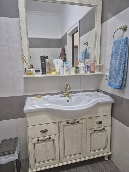 Продам мебель в ванную комнату