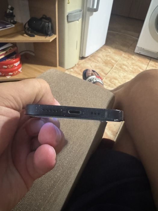 Vand iPhone 12 126gb