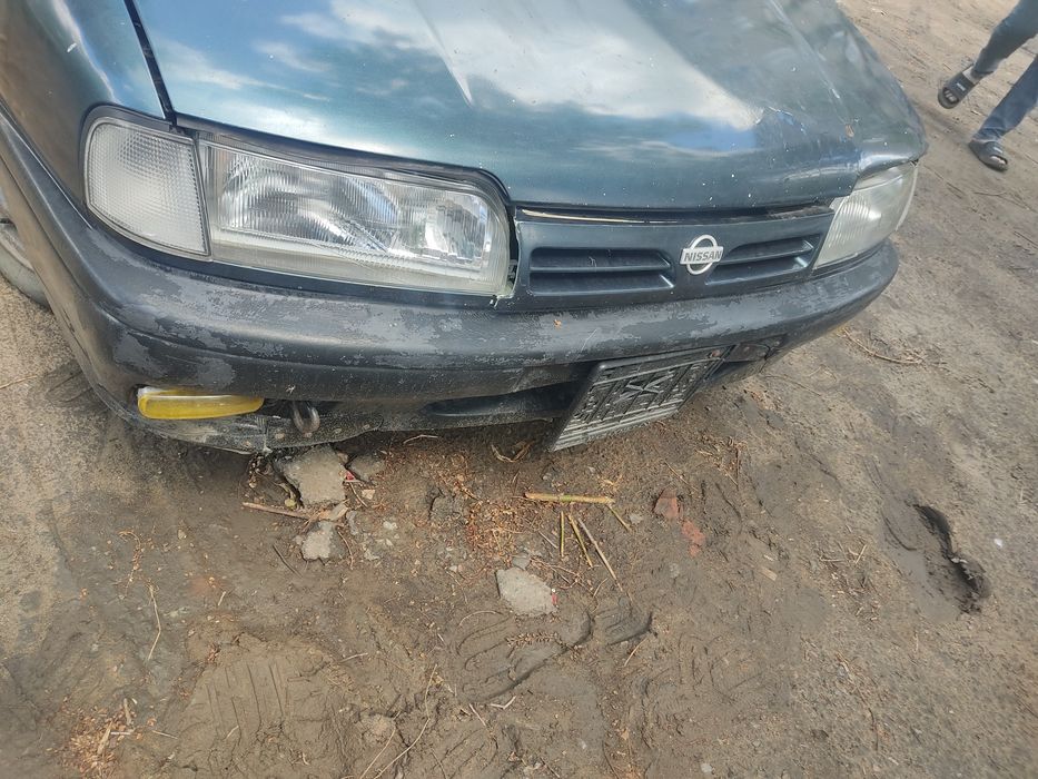 Продам Nissan Primera 1993