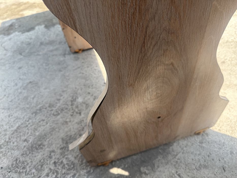 Продам столы, зеркала для парикмахерской