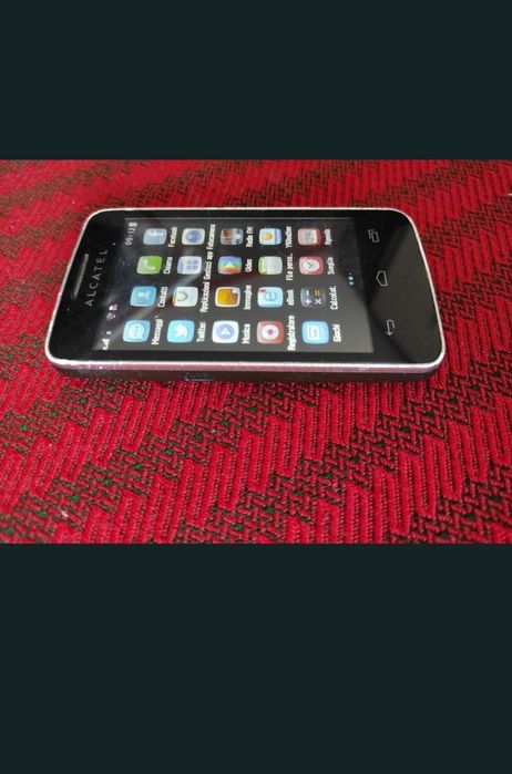 Telefon cu touchscreen în  stare buna de funcționare. 
Model căutat datorita platformei sale de securitate.
