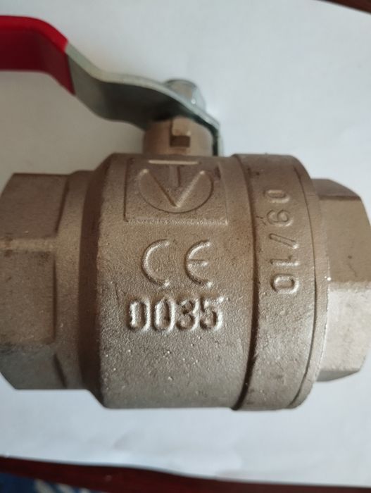 Продам кран двухходовой.Диаметр Ду 50