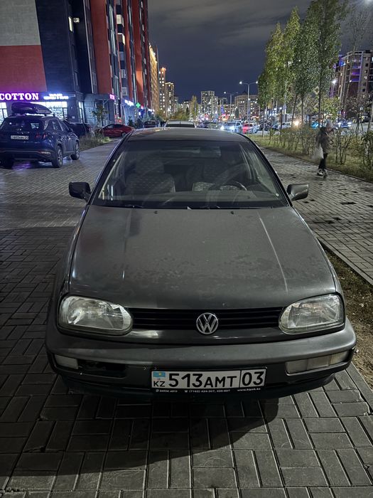 Volkswagen Golf.
