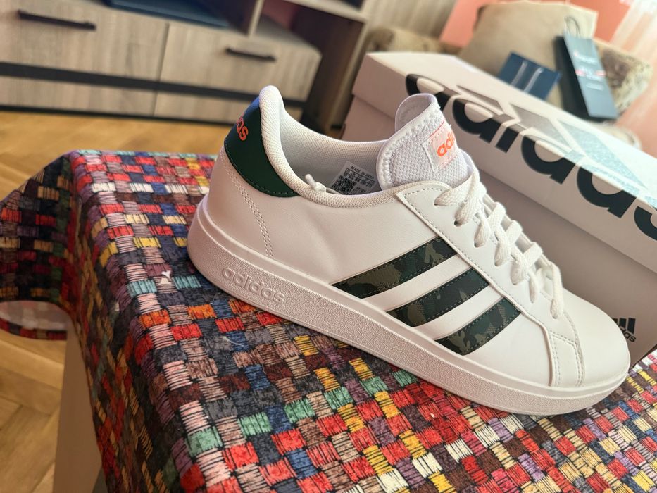 Adidas маратонки