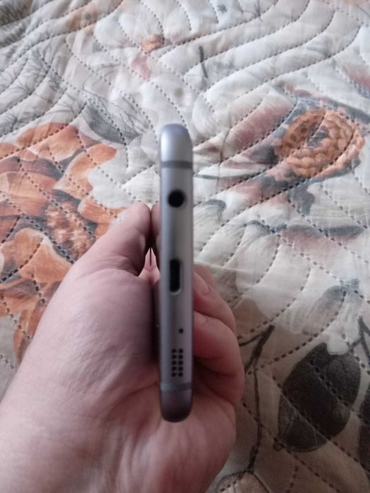 Vând samsung galaxy s7 edge