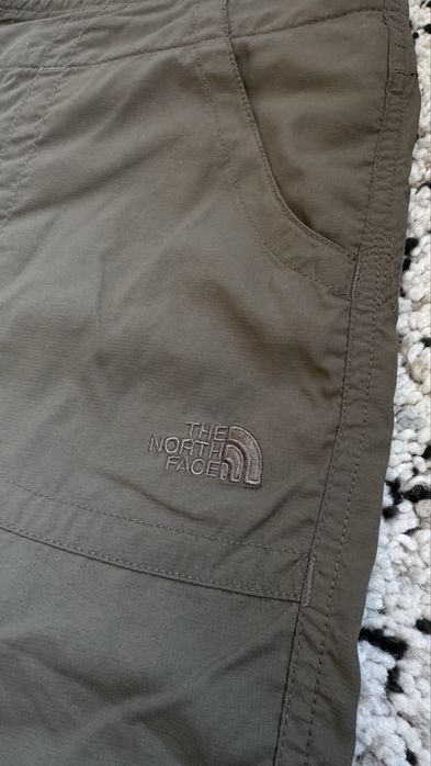 Дамски туристически панталон The North Face размер М
