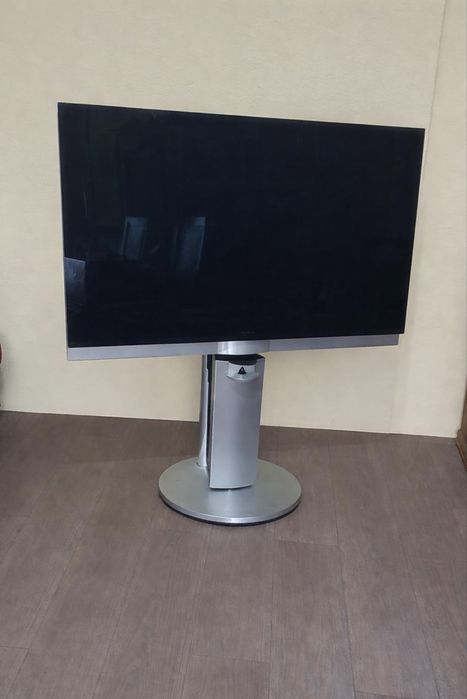 TV Bang&Olufsen BeoVision 7-40 Type 9376 + Stand + Subwoofer BeoLab 2