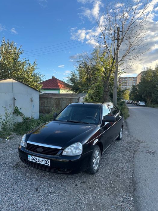Lada Priora хэтчбек