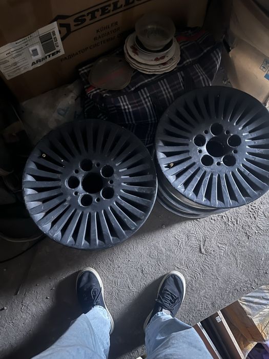 Продам диски бмв р15