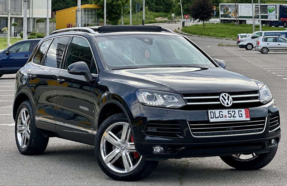 VW Touareg R-Line/2014/Full dotari