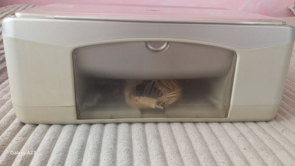 Принтер цветной продаю