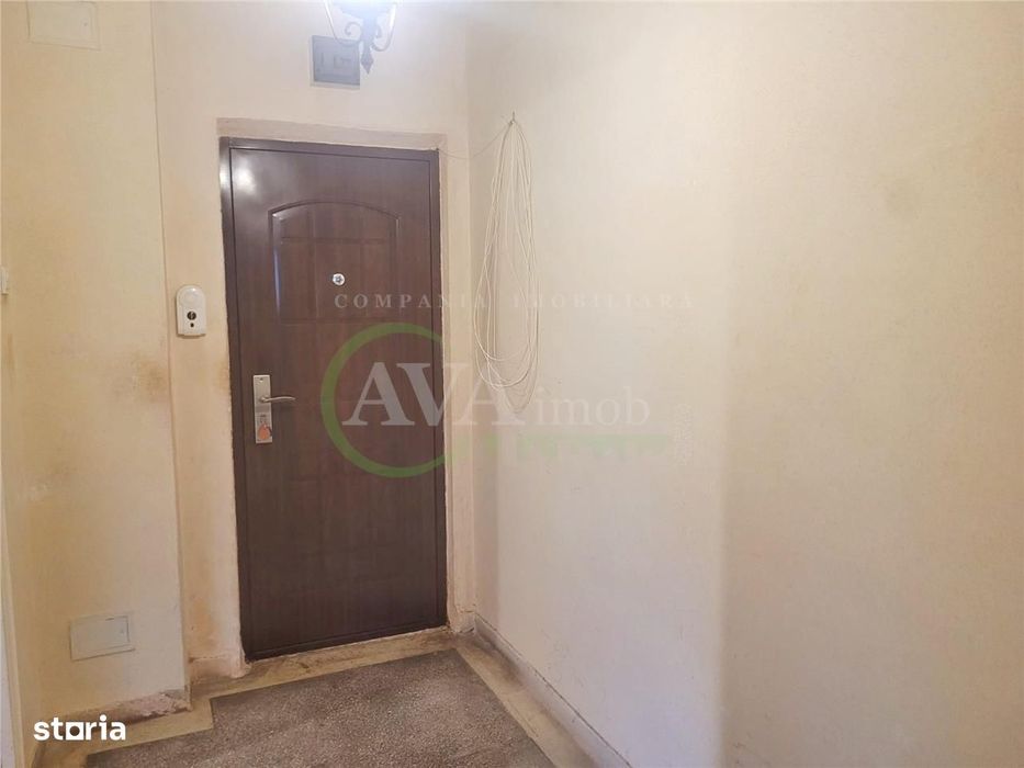 Apartament 2 camere semidecomandat, zona Orizont