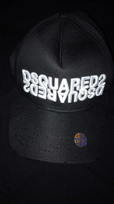 Продавам шапки с козирка Dsquared2, Azzaro, Дзън, Playground, FC Barcelona и зимна шапка Housebrand