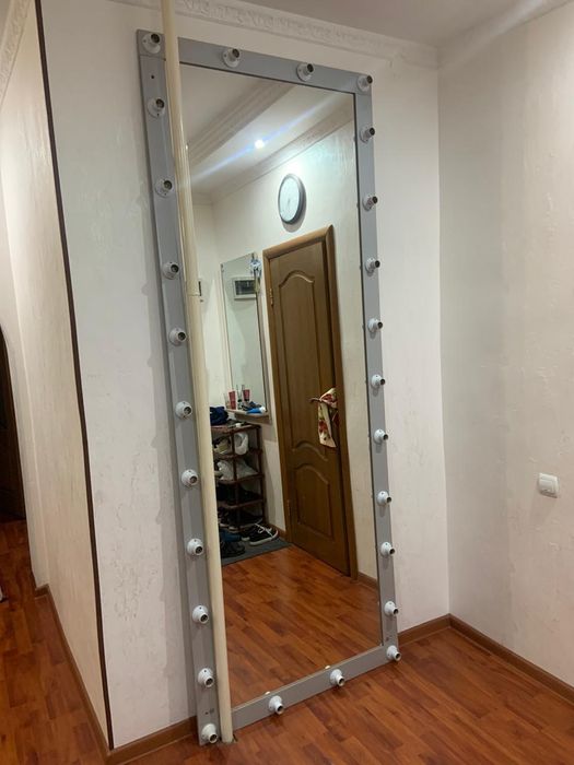 Зеркало для торговых бутиков