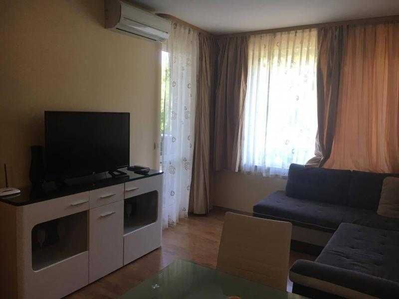 Двустаен апартамент в комплекс Перла