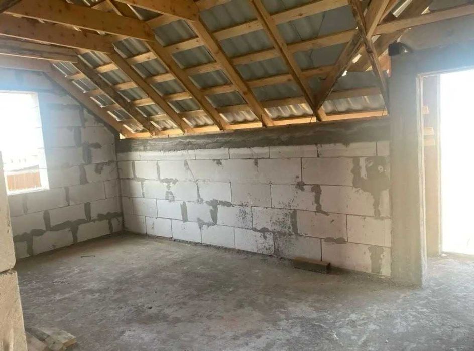 Дом с двумя участками